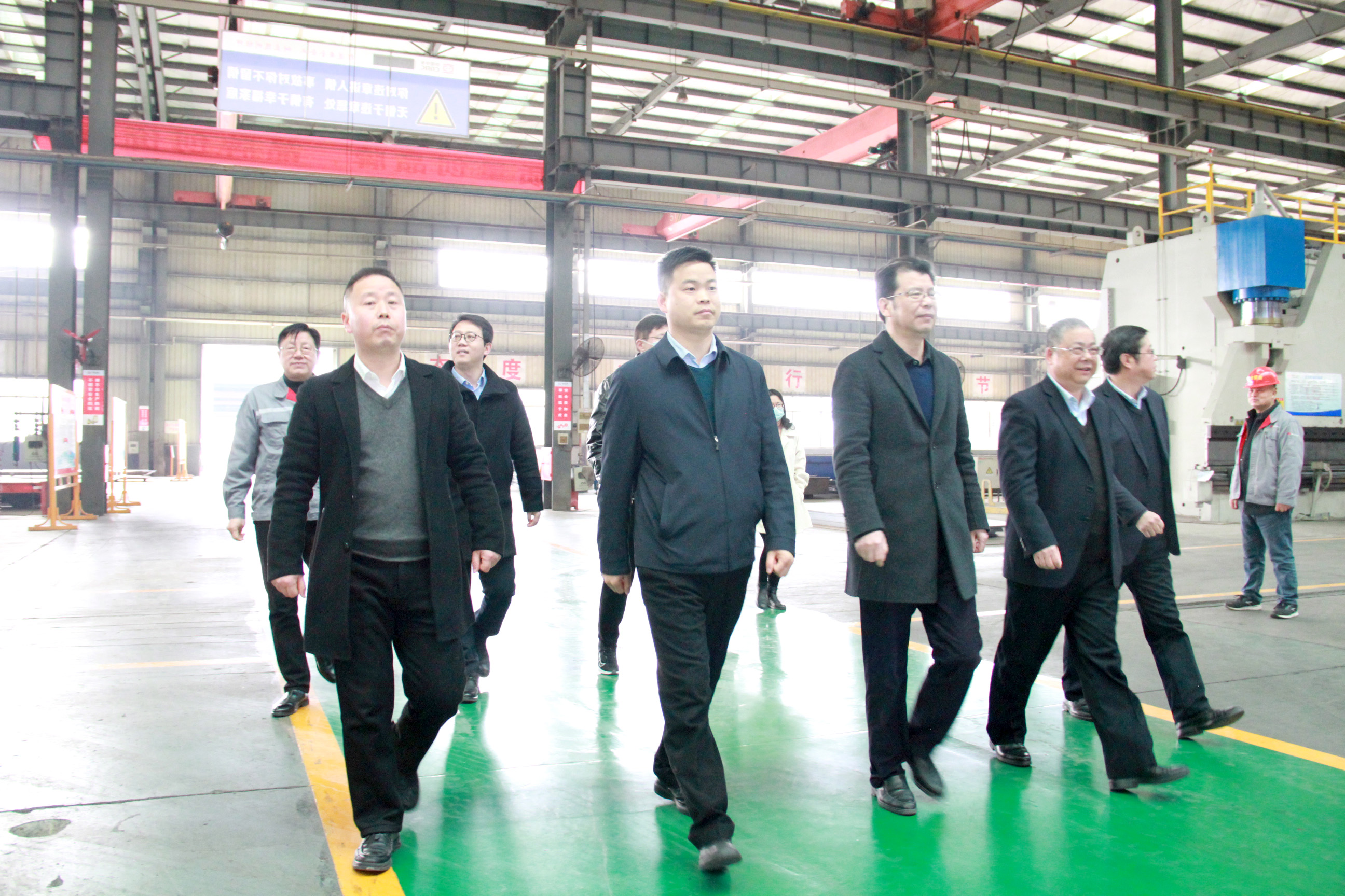 政府牽紅線，產(chǎn)學(xué)研融合--武漢科技大學(xué)夏緒輝專家團(tuán)隊(duì)一行